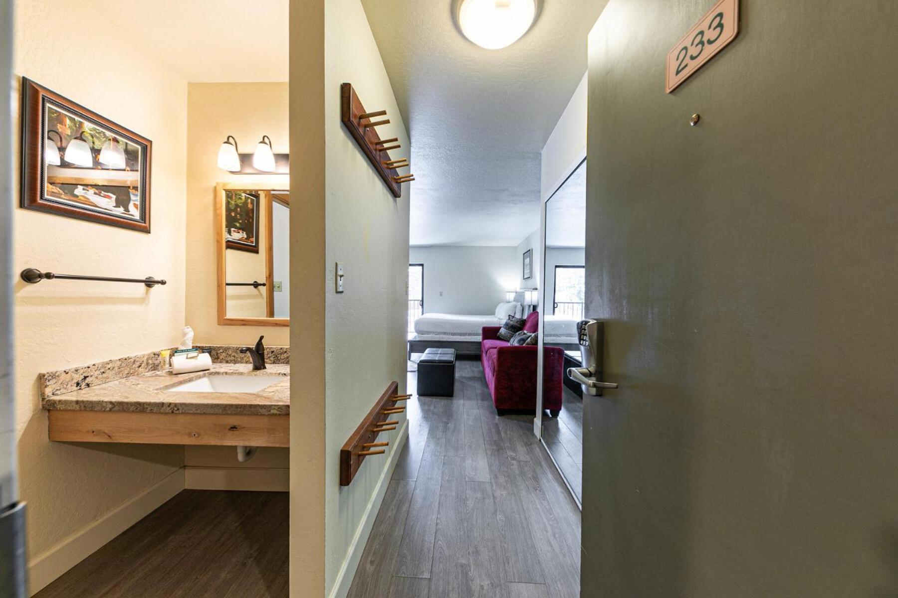 Charming Queen Studio Deluxe W/Balcony #233 At Donner Lake Village Truckee Esterno foto