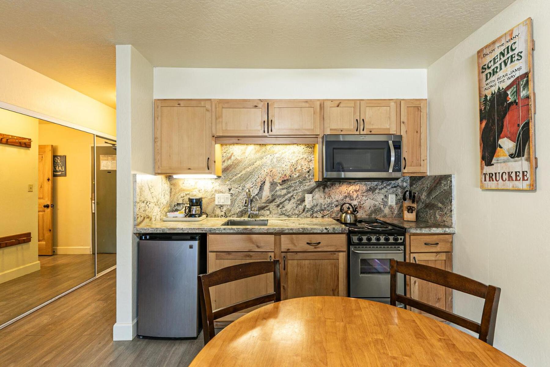 Charming Queen Studio Deluxe W/Balcony #233 At Donner Lake Village Truckee Esterno foto